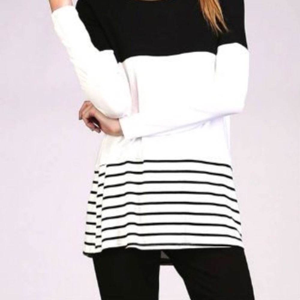 Black and white Striped color block top - Picture 2 of 4